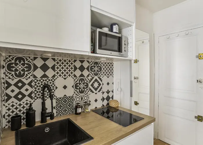 Apartmán Small Comfortable Near Eiffel Tower